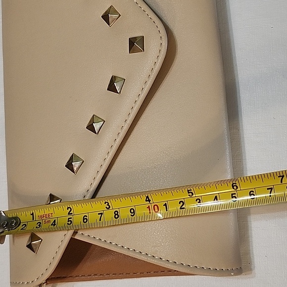 BMC Vegan Gold TONE Studded Two-Tone Cream and Caramel Clutch Wristlet EUC - Picture 11 of 16